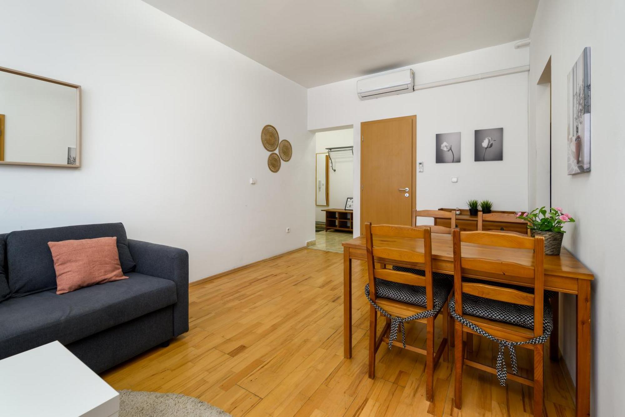 Basilica Apartment In Heart Of City بودابست المظهر الخارجي الصورة