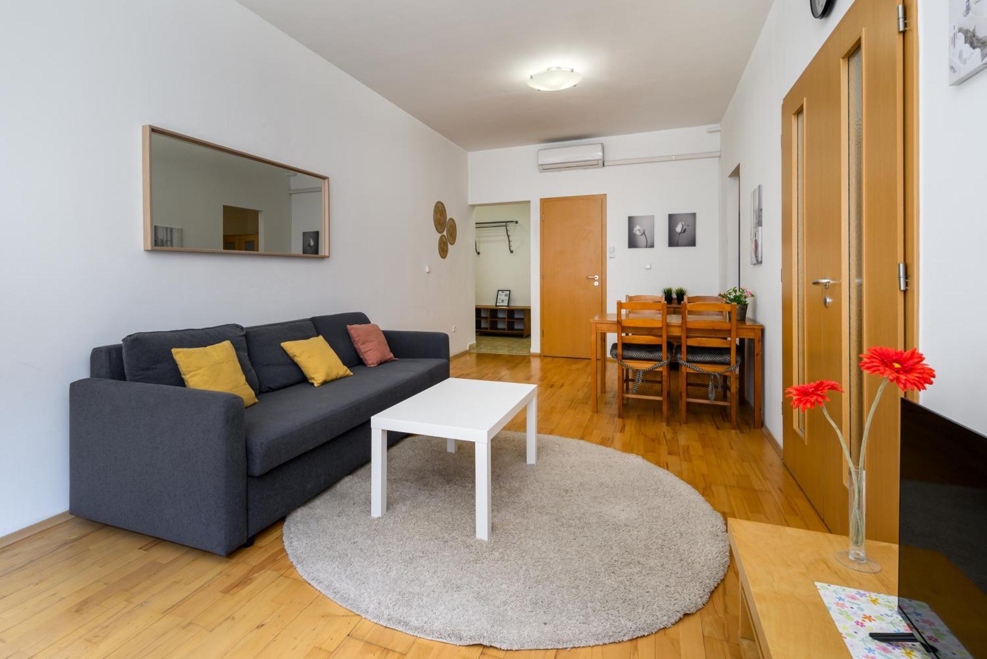 Basilica Apartment In Heart Of City بودابست المظهر الخارجي الصورة